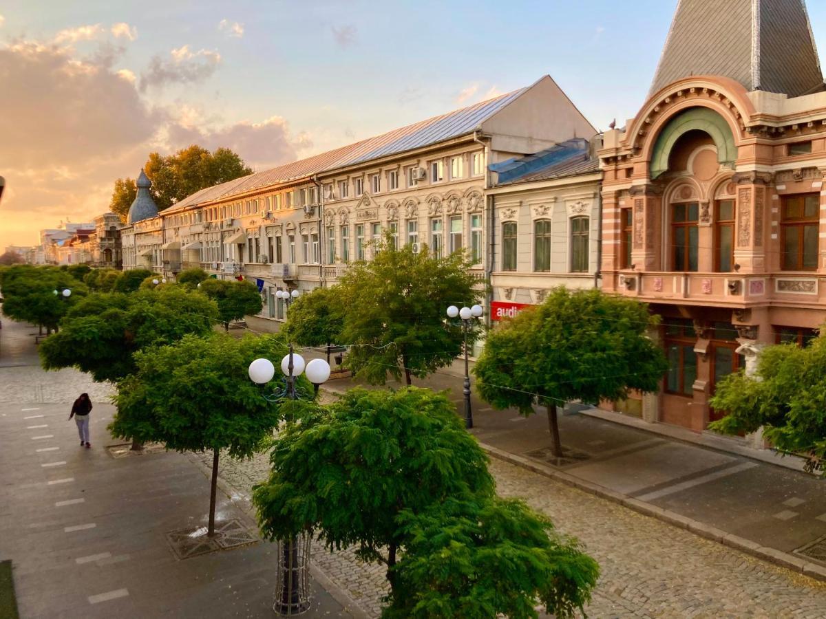 Chira Chiralina Classic Apartment Braila Exterior photo
